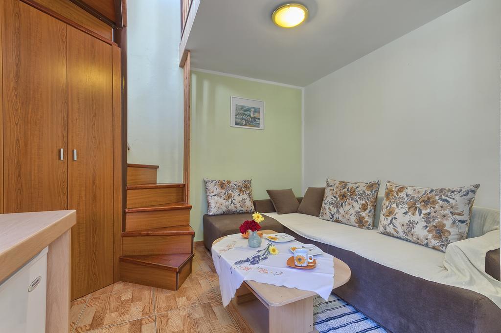 Apartments Ljiljana Пула Экстерьер фото